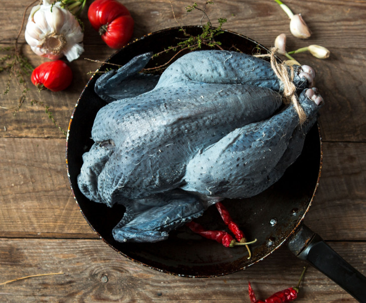 Чернокожие куры петухи на лечение в городе: 15 000 тг. - Сельхоз животные Алматы