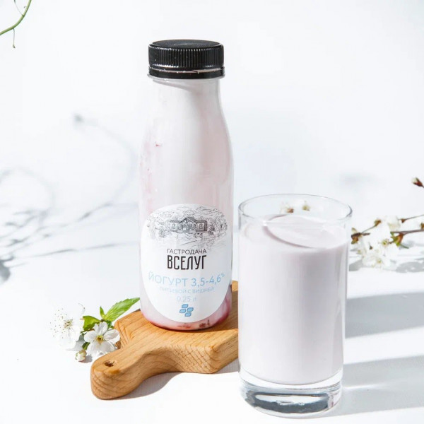 %Йогурт питьевой вишневый