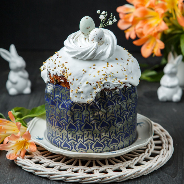 % Кулич Праздничный в коробе