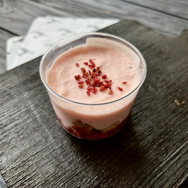 Десерт Клубничный пломбир Десерт Клубничный пломбир