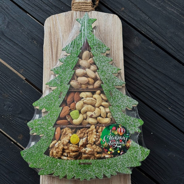 Набор орехов Ель Подарочная