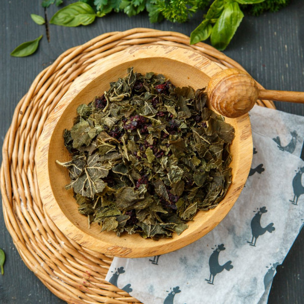 % Чай листовой смородиновый с рваной ягодой черной смородины - 50г.