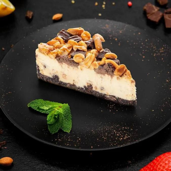 Чизкейк Карамельный с арахисом